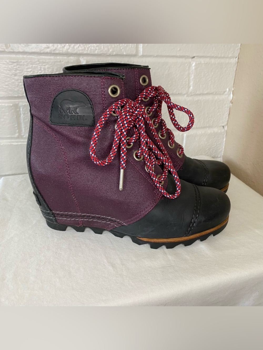 Sorel PDX 1964 Wedge Bootie Purple and black